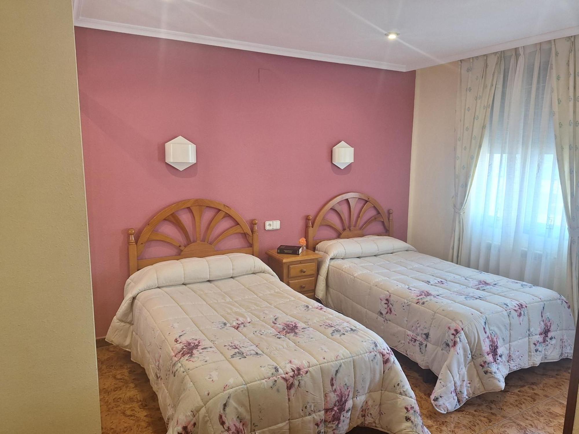 Hostal Pachin Mieres  Exterior photo
