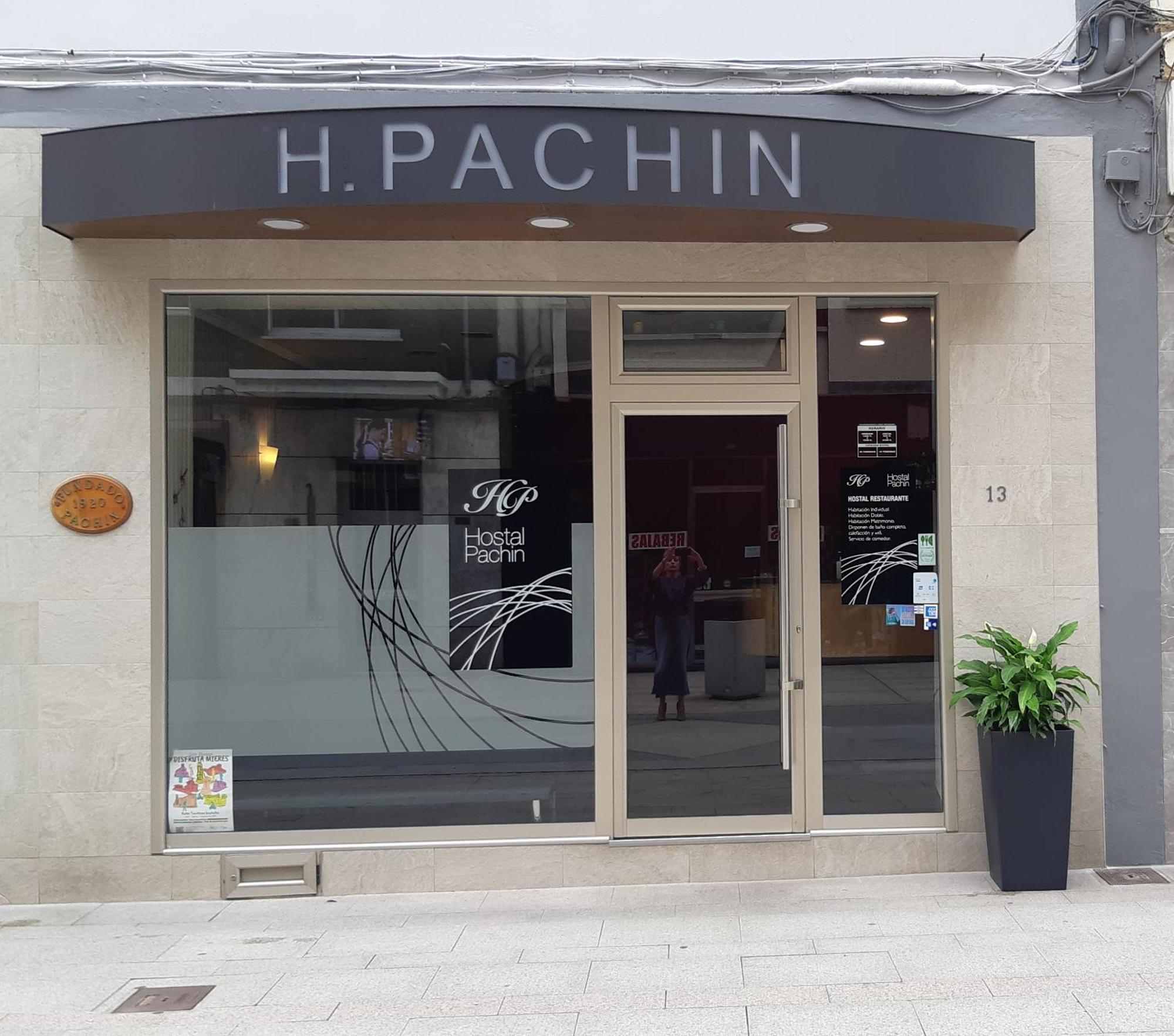 Hostal Pachin Mieres  Exterior photo